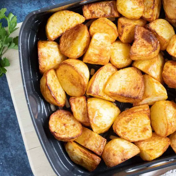 Crispy Baked Potatoes in an Air Fryer 